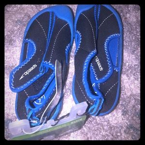Brand new speedo water shoes